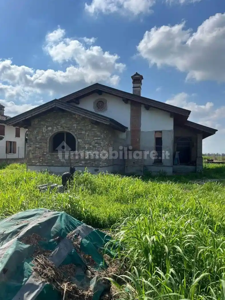 Casa indipendente in vendita a Suzzara