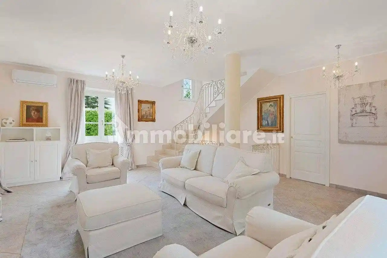 Villa in affitto a Pietrasanta
