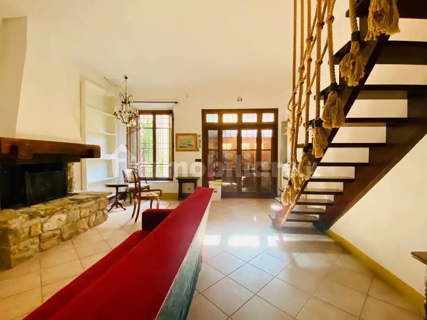 Casa indipendente in affitto a Lucca
