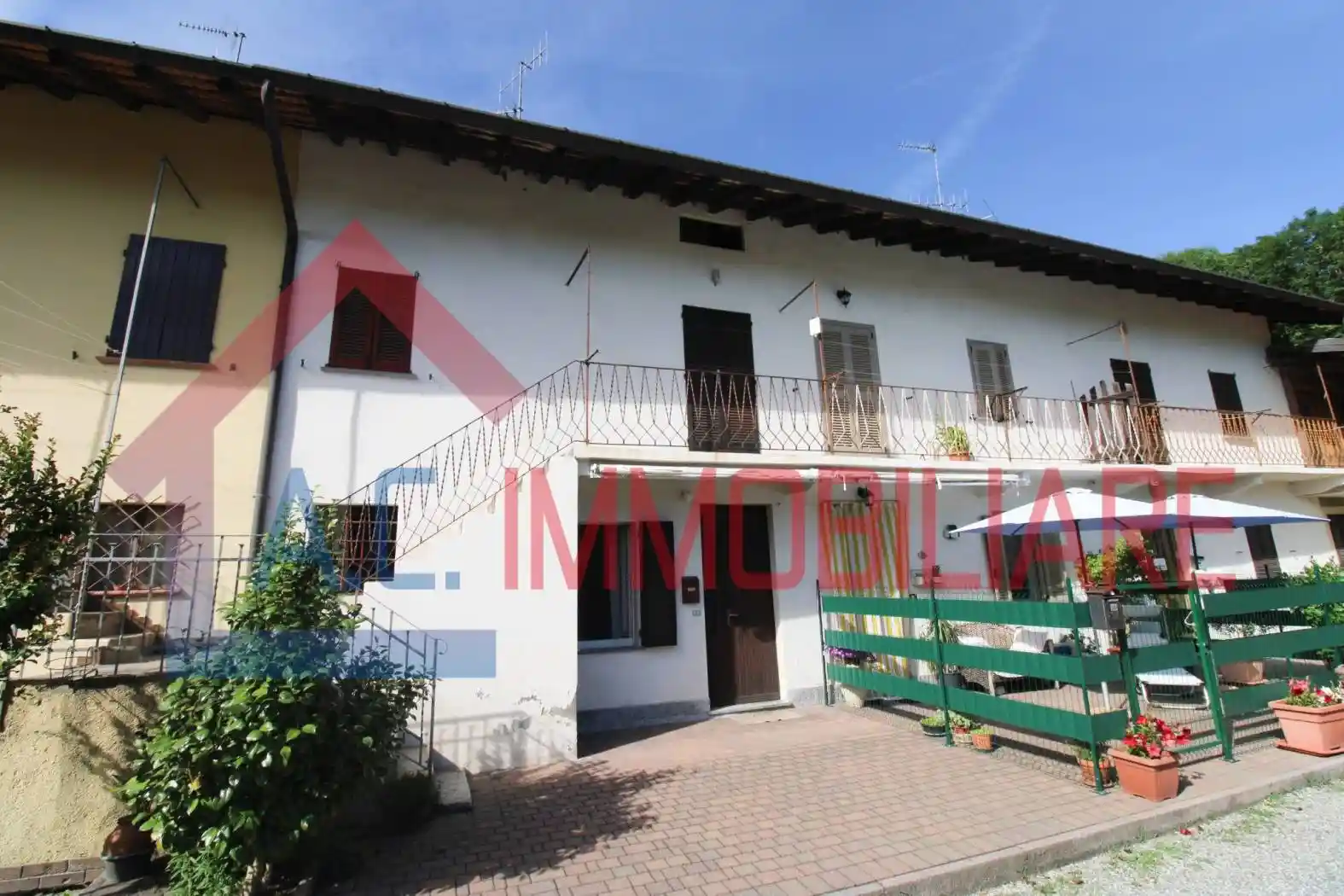 Appartamento in vendita a Sesto Calende