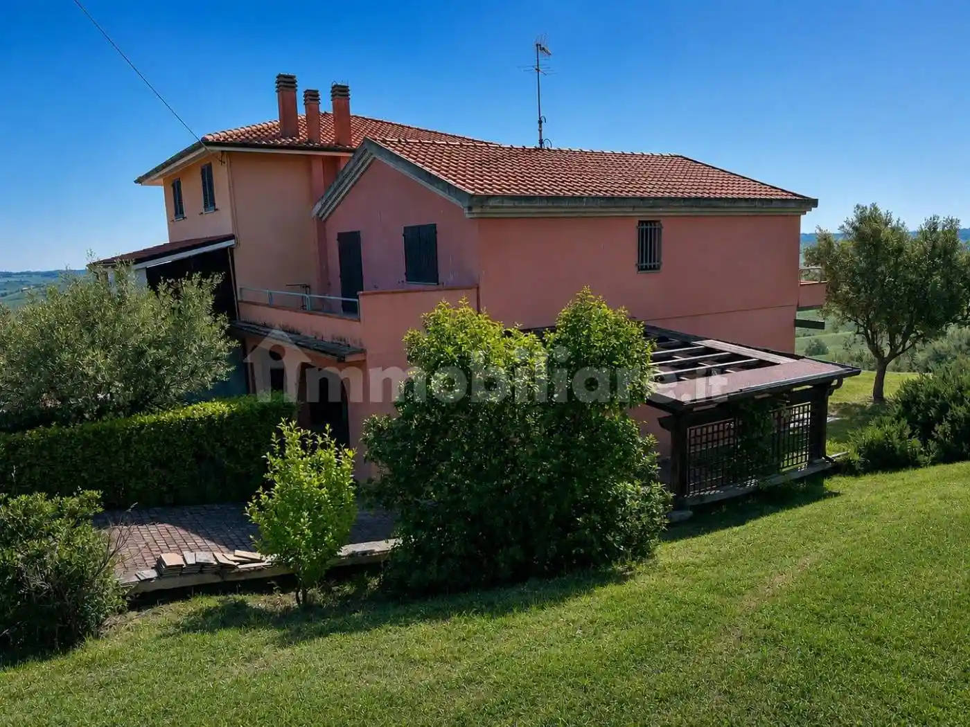 Casa indipendente in vendita a Terre Roveresche