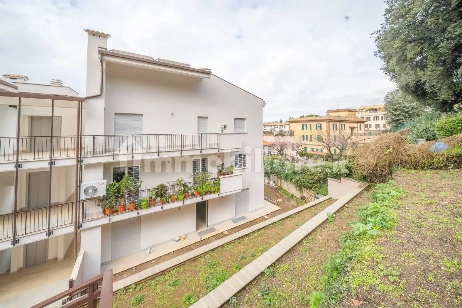 Palazzo - Edificio in vendita a Frascati
