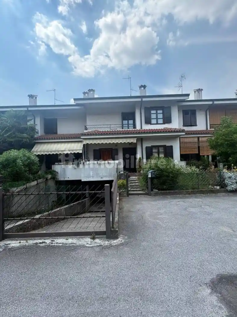 Villetta a schiera in vendita a Stezzano