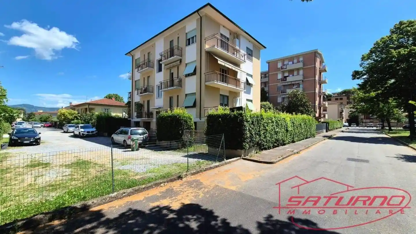 Appartamento in vendita a Lucca