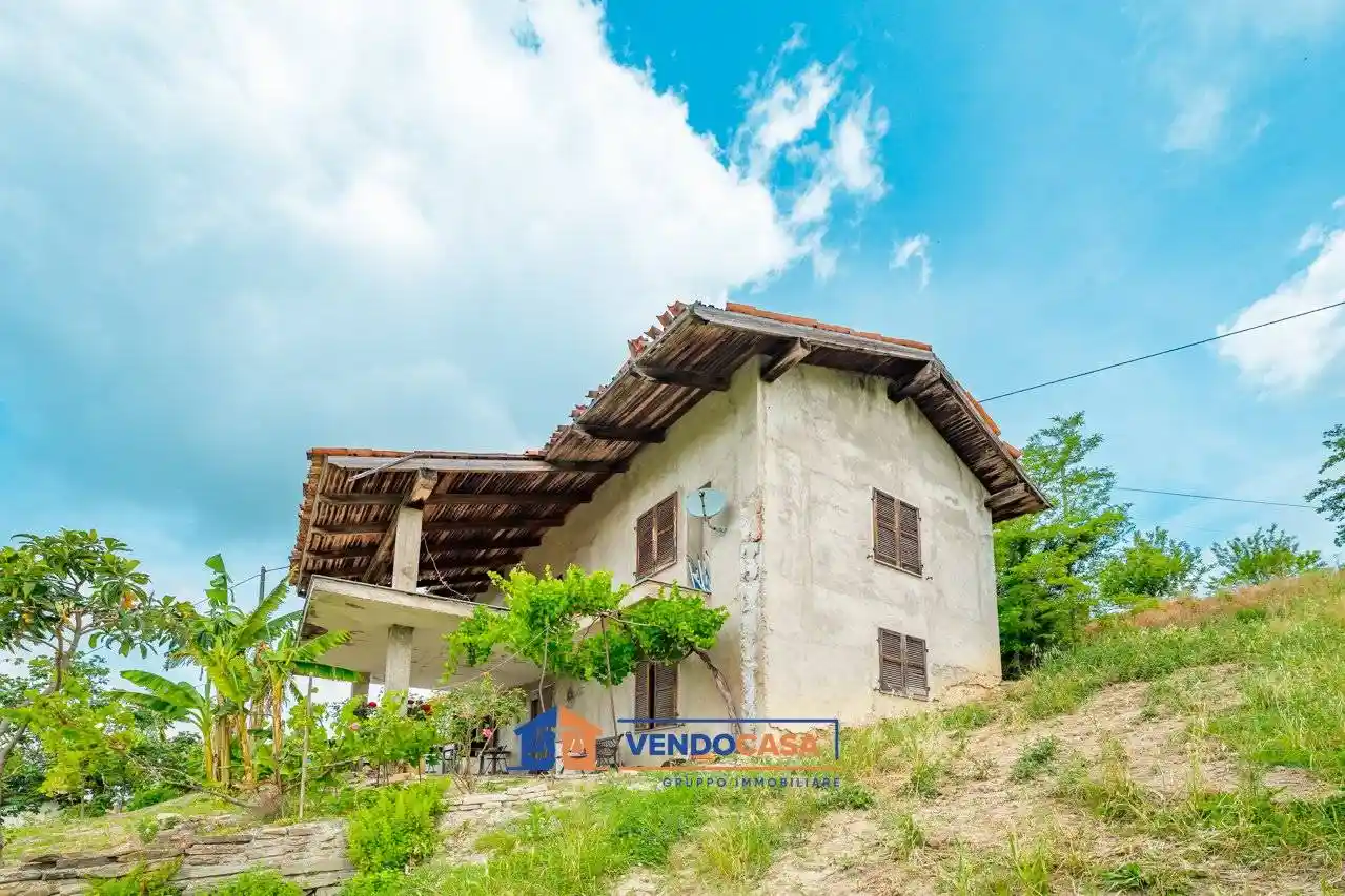 Villa in vendita a Farigliano