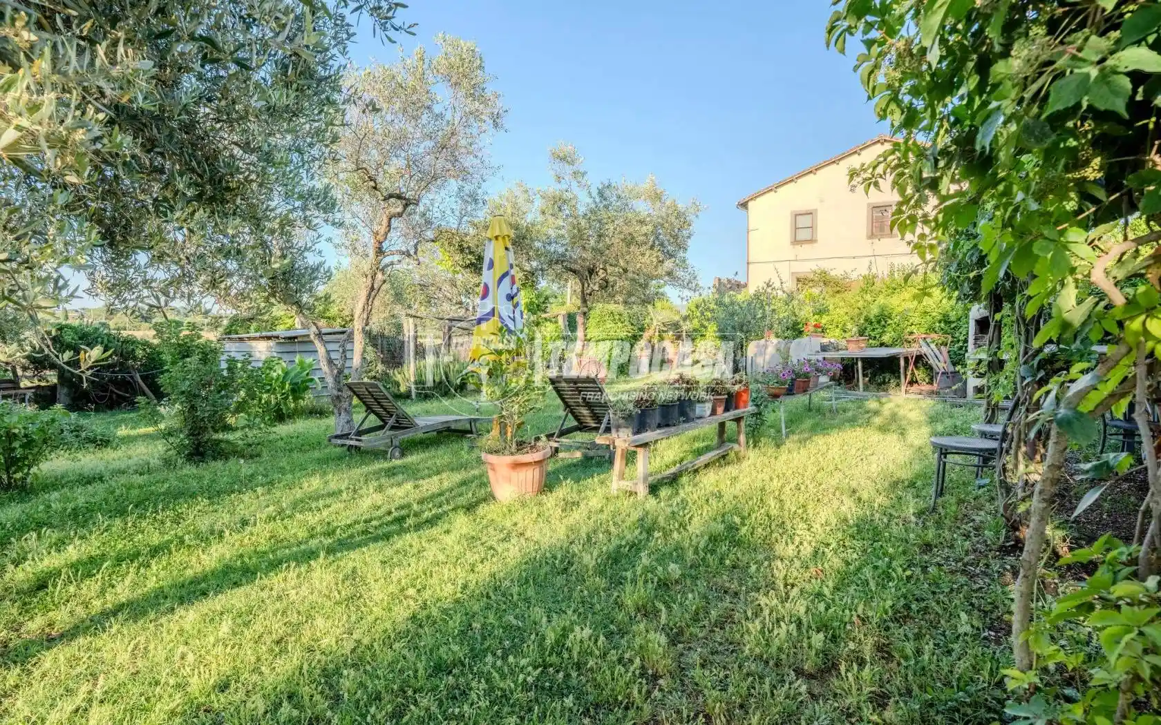 Casa indipendente in vendita a Viterbo