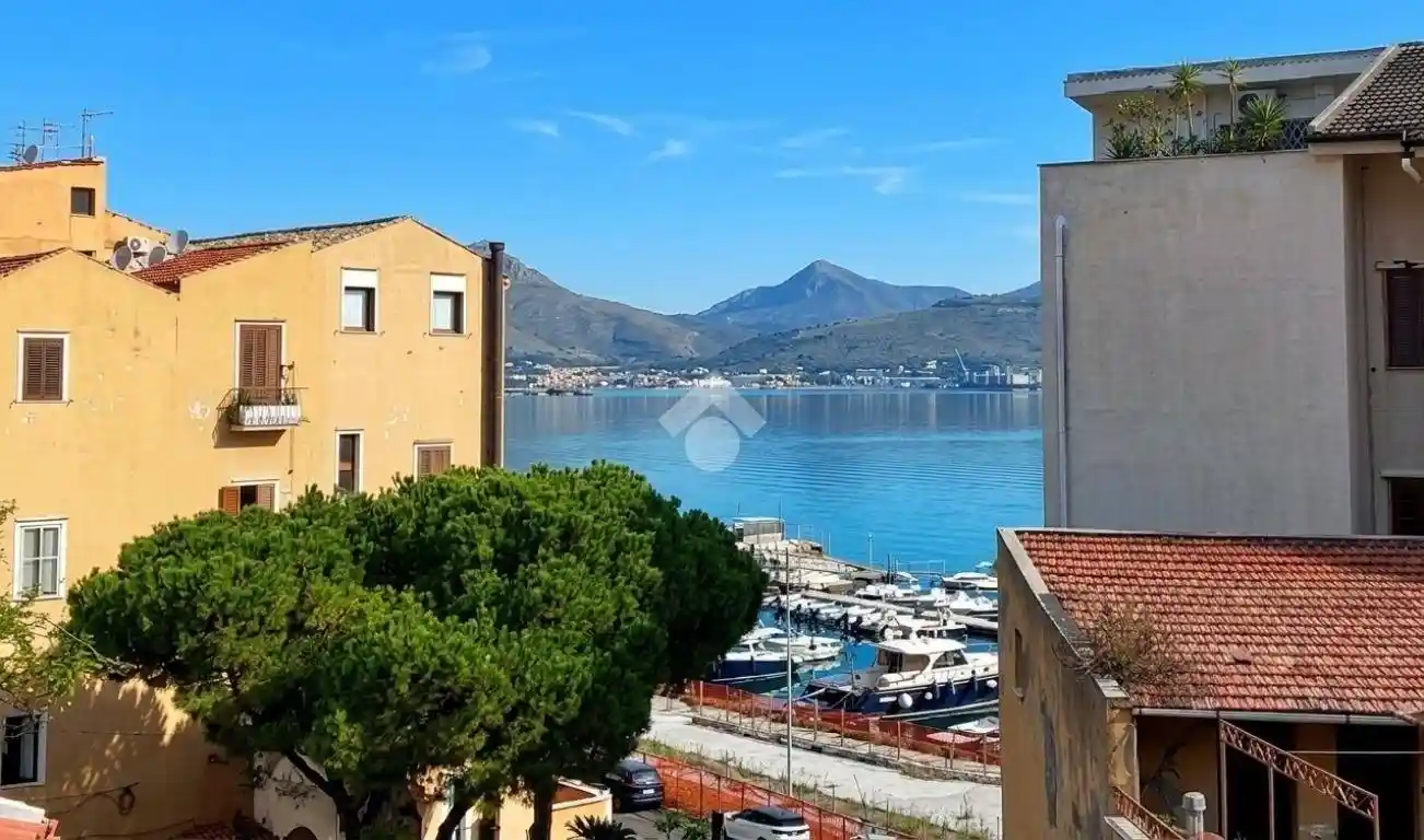 Casa indipendente in affitto a Gaeta
