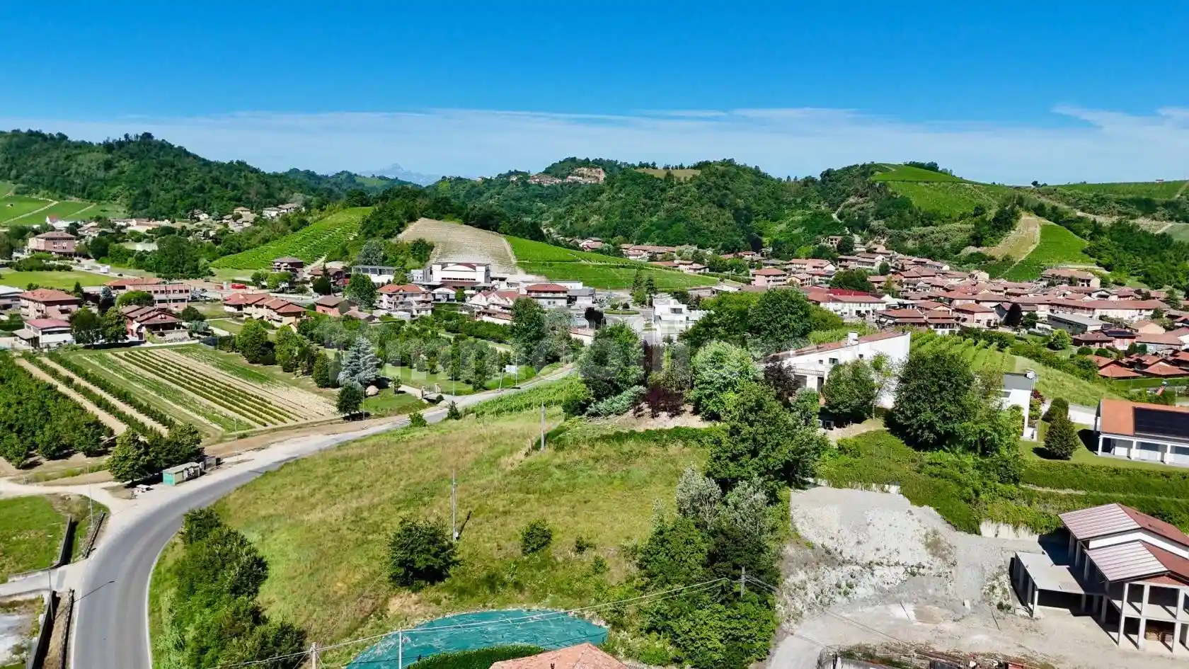 Villa in vendita a Vezza d'Alba
