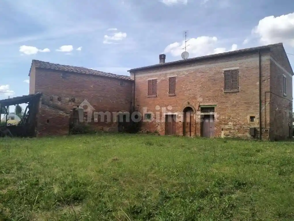 Rustico - Casale in vendita a Foiano della Chiana