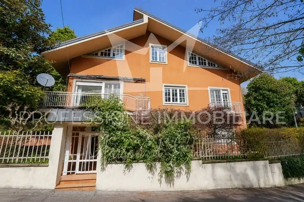 Villa in vendita a Torino