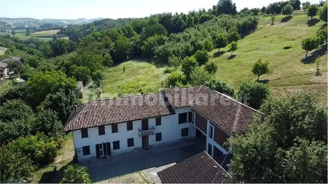 Rustico - Casale in vendita a Isola d'Asti