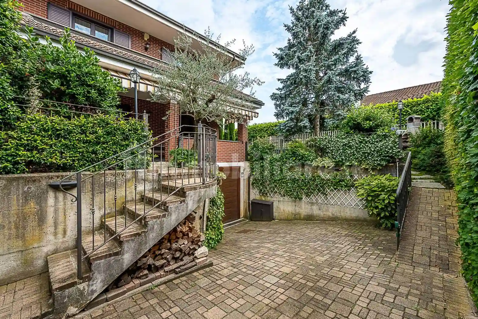 Villa - foto 2