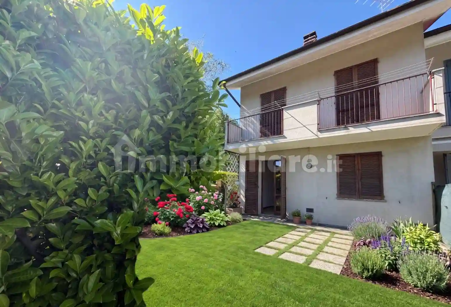 Villa - foto 2