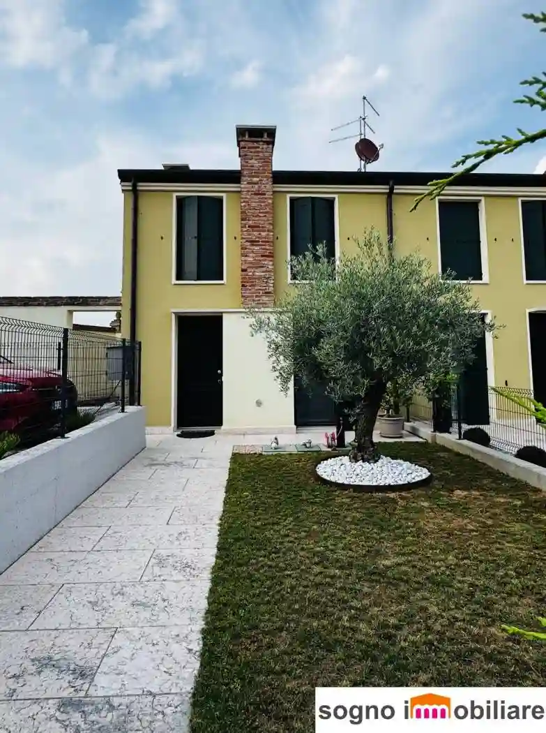 Villetta a schiera - foto 2