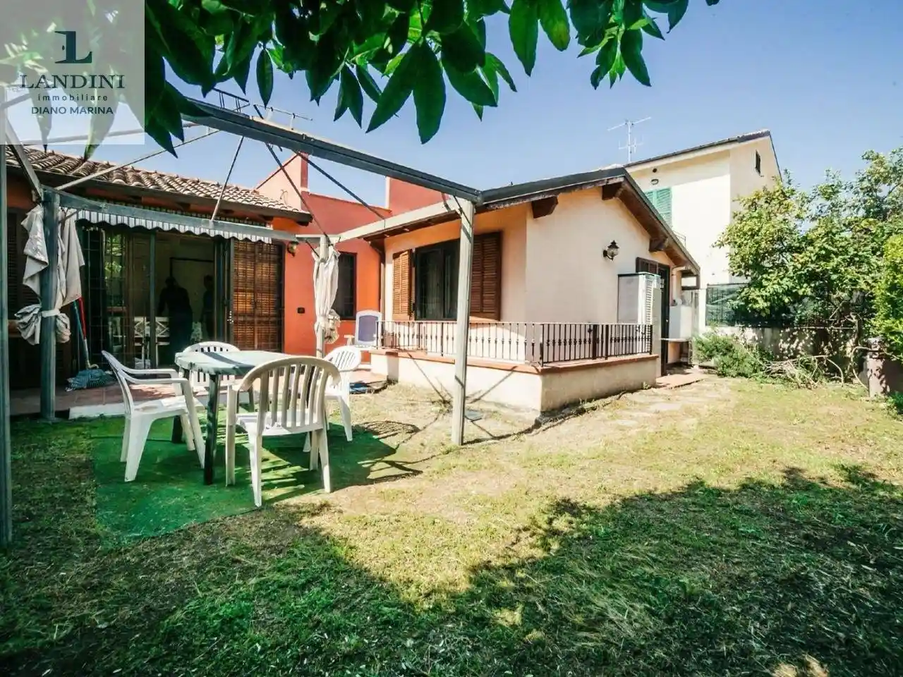 Casa indipendente in affitto a Diano Marina