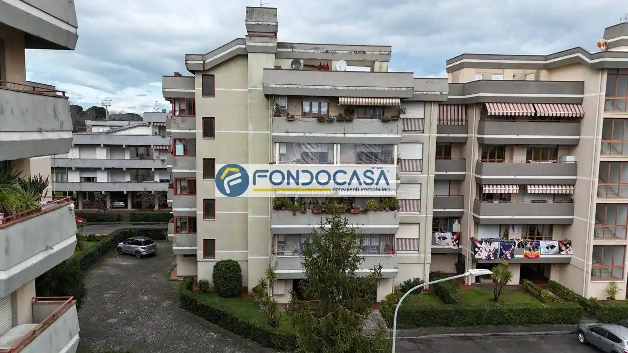 Appartamento in vendita a Viareggio