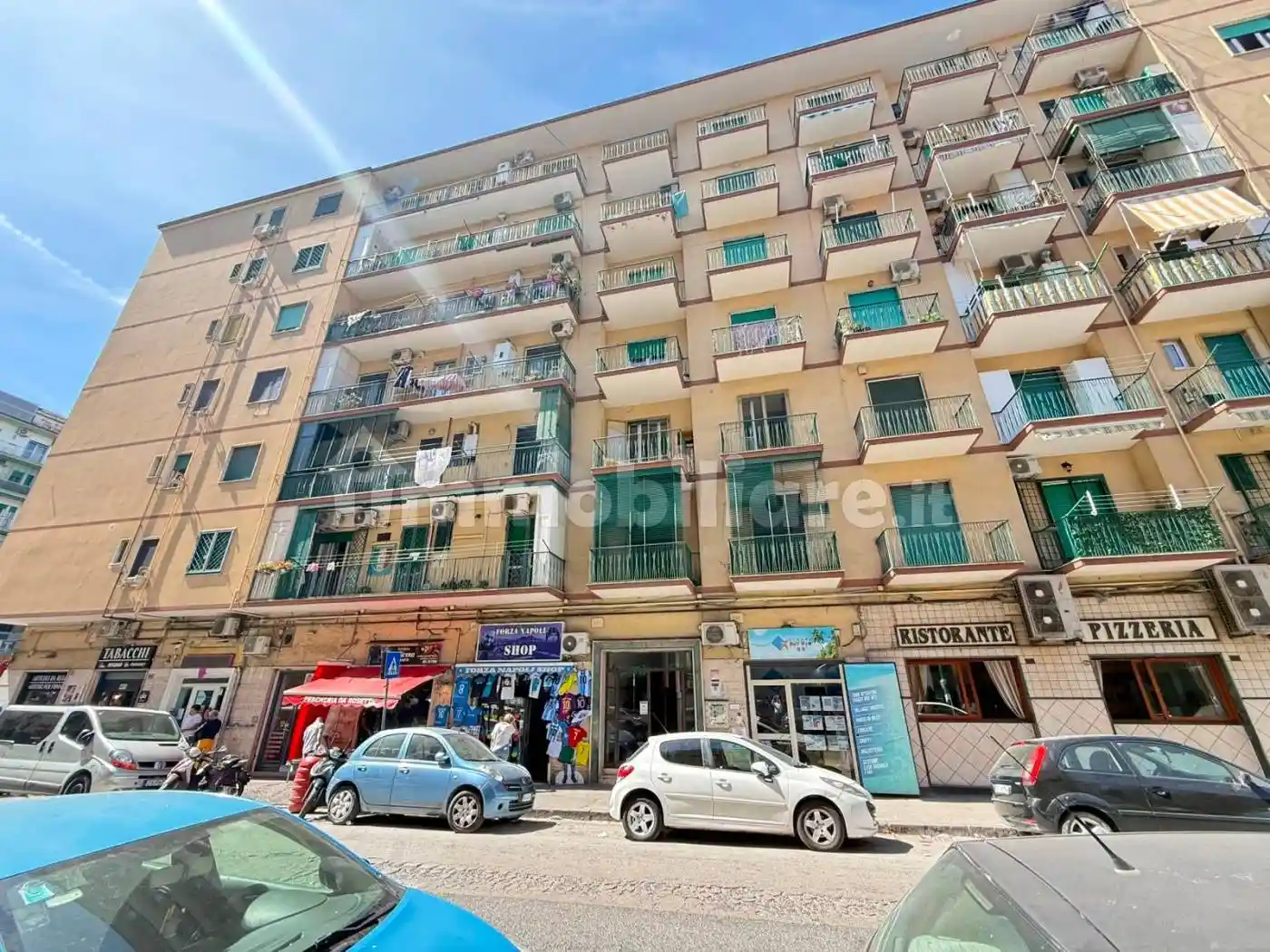Appartamento in vendita a Napoli