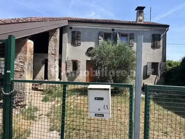 Rustico - Casale in vendita a Ronco all'Adige