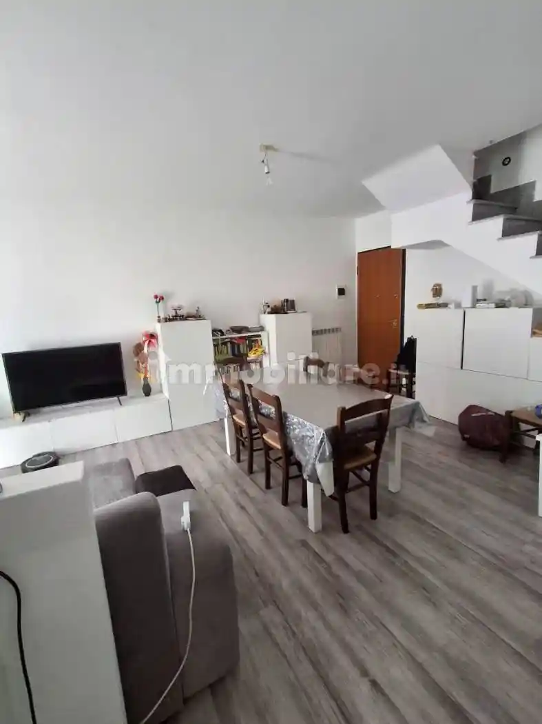 Appartamento in vendita a Subbiano