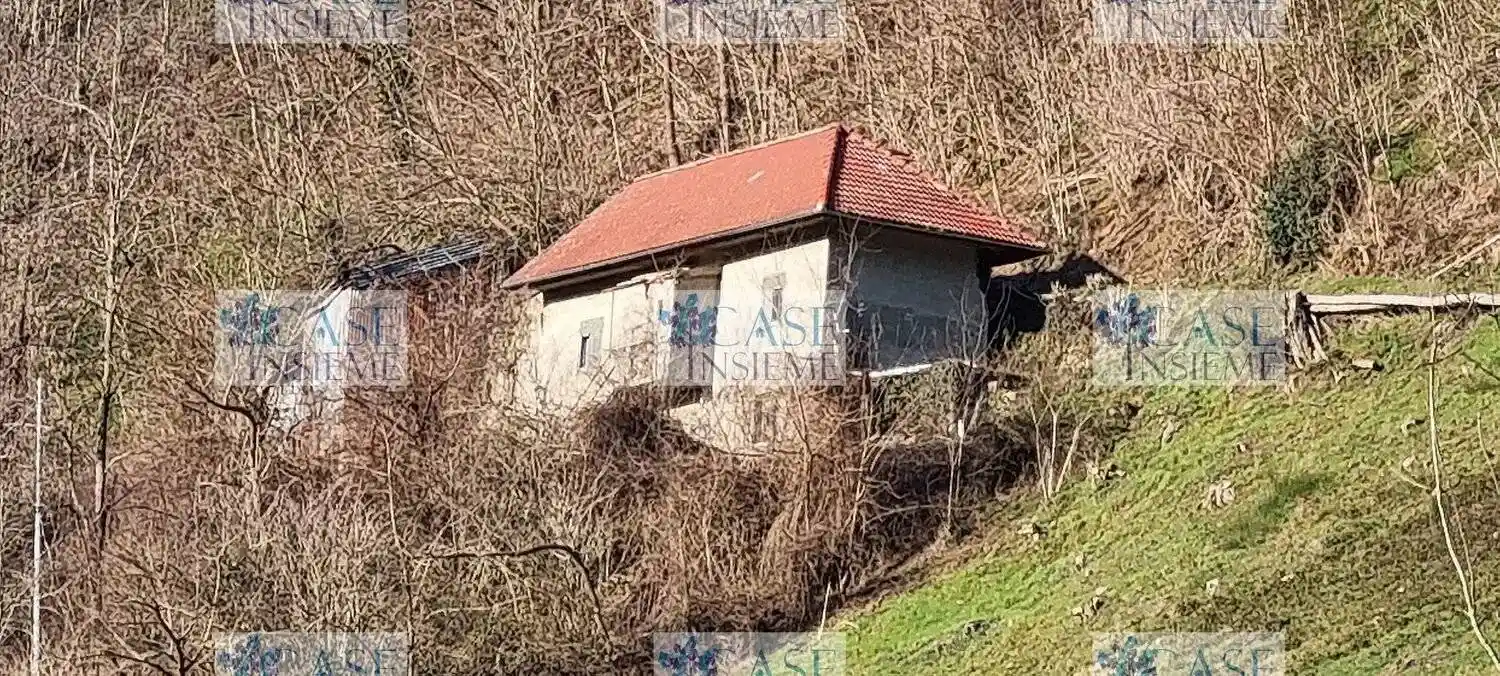 Villa in vendita a Masone