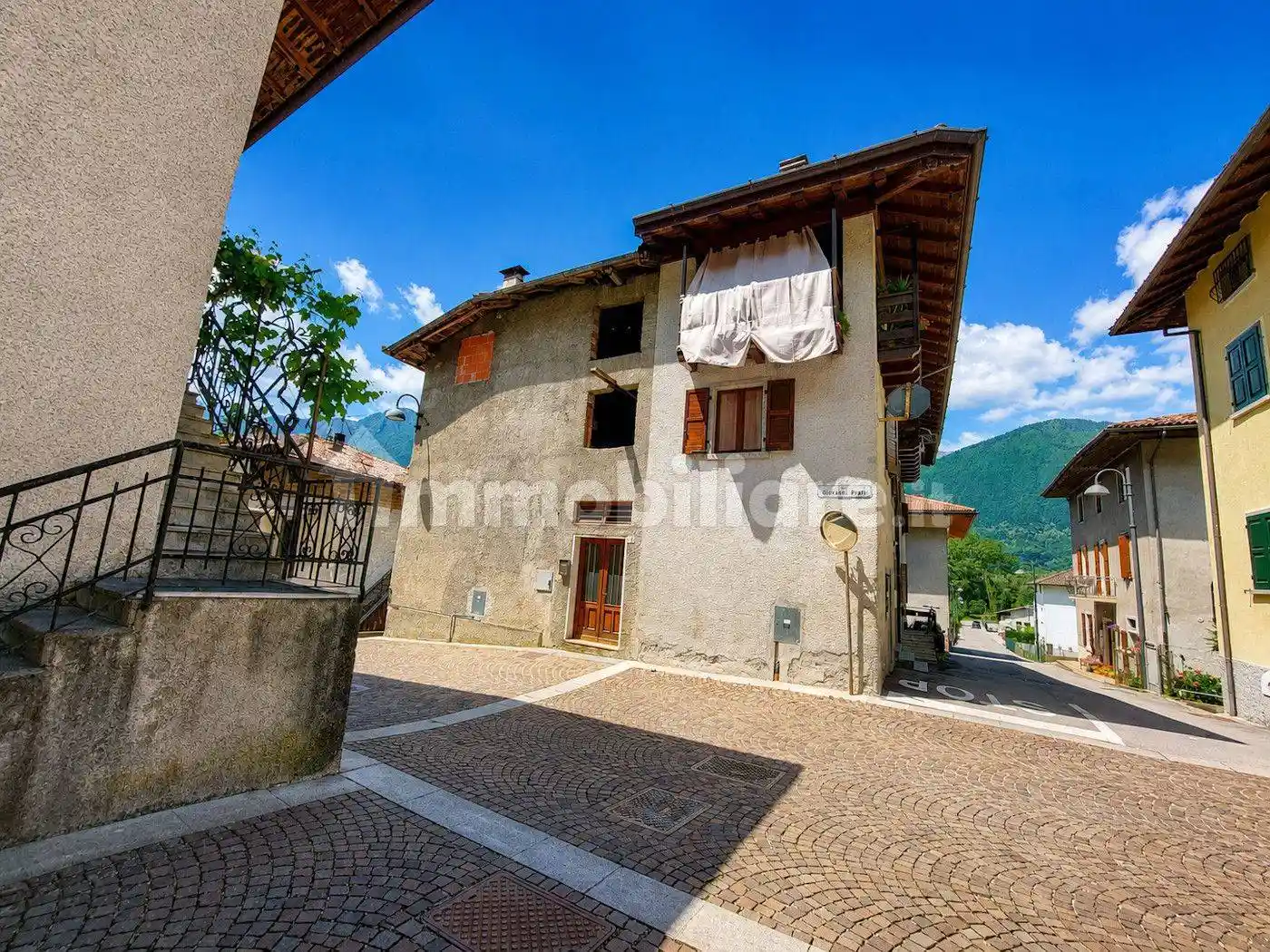 Casa indipendente in vendita a Bondone