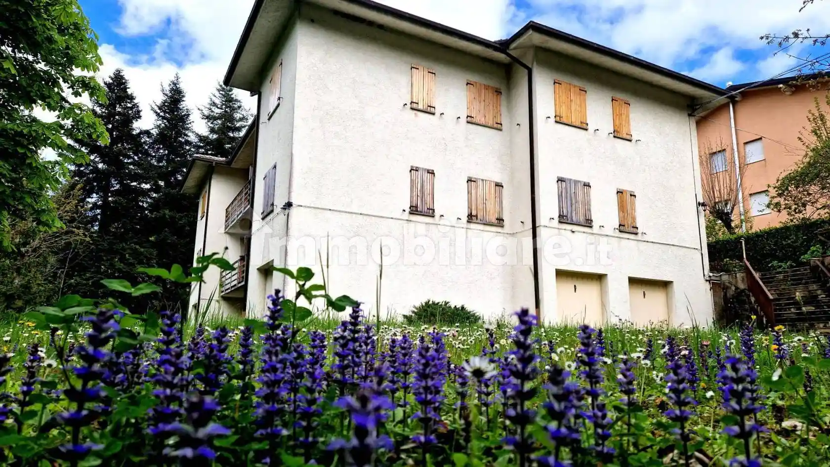 Appartamento in vendita a Lizzano in Belvedere