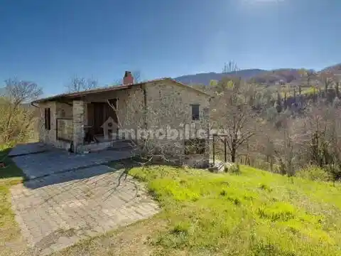 Villa in vendita a Castelnuovo di Val di Cecina