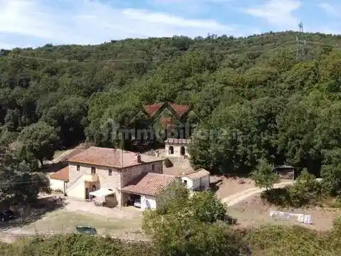Rustico - Casale in vendita a Pomarance