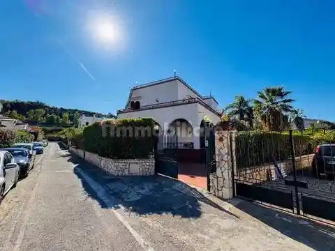 Villa in vendita a Casteldaccia