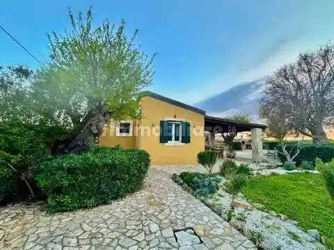 Villa in vendita a Noto