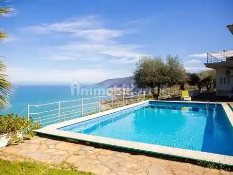 Villa in vendita a Capo d'Orlando