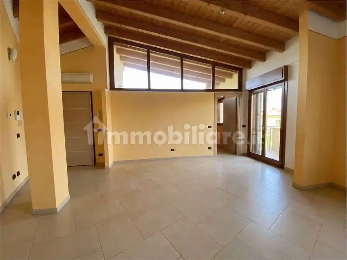 Appartamento in vendita a Rovato