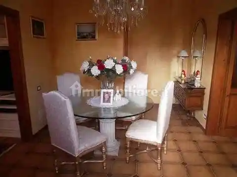Villa in vendita a Carrara