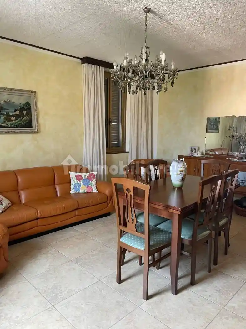 Appartamento in affitto a Costa Volpino