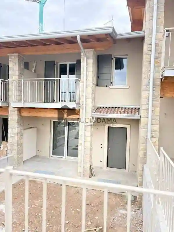 Villetta a schiera - foto 2