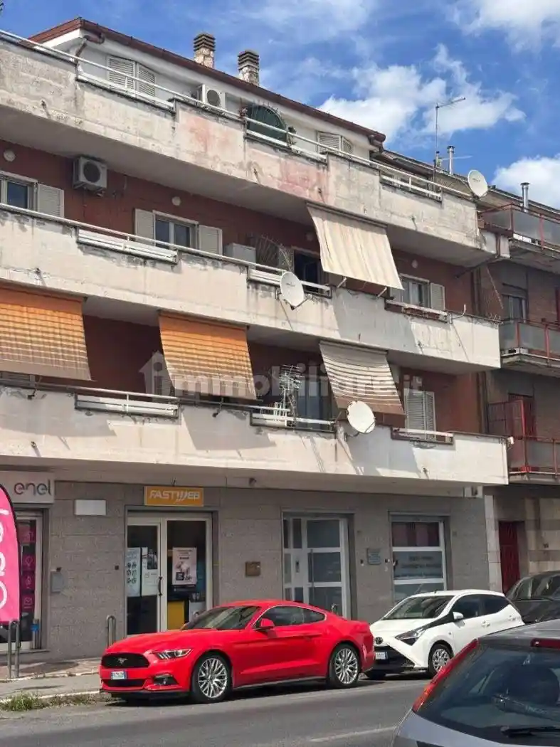 Appartamento in vendita a Guidonia Montecelio