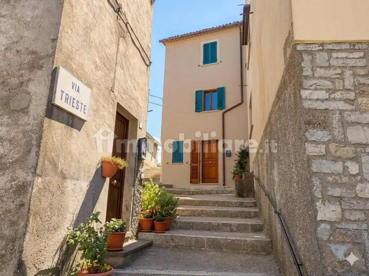Casa indipendente in vendita a Castell'Azzara