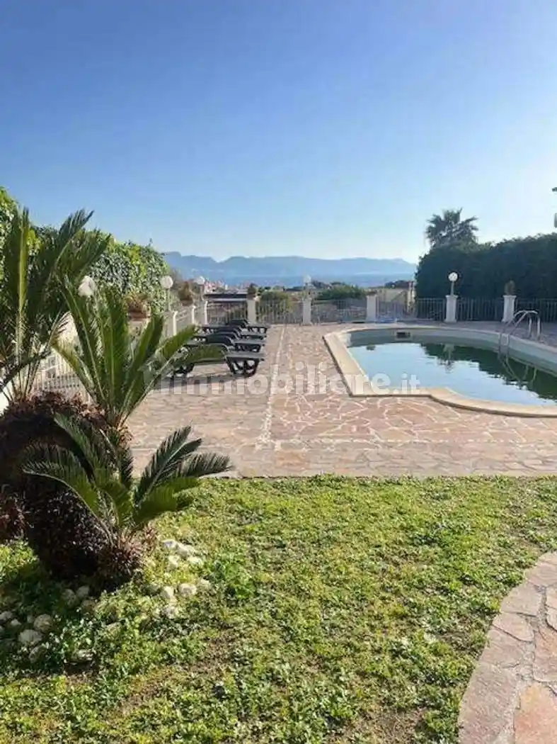 Villa in vendita a Trecase