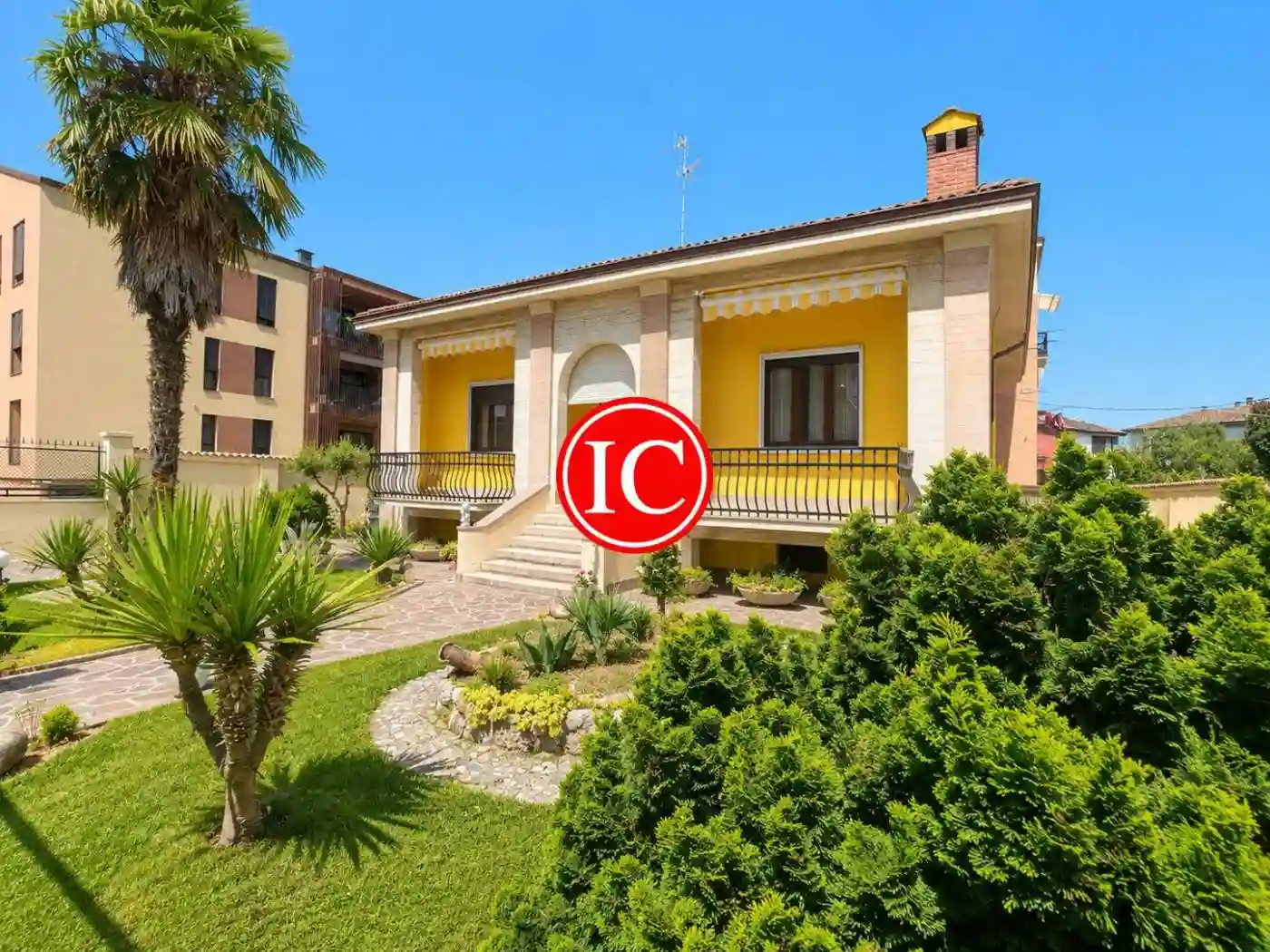 Villa - foto 2