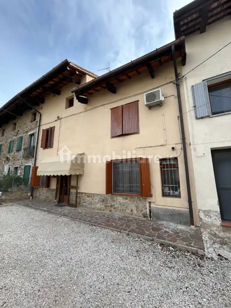 Casa indipendente in vendita a Cormons