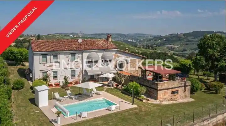 Villa in vendita a Castiglione Tinella