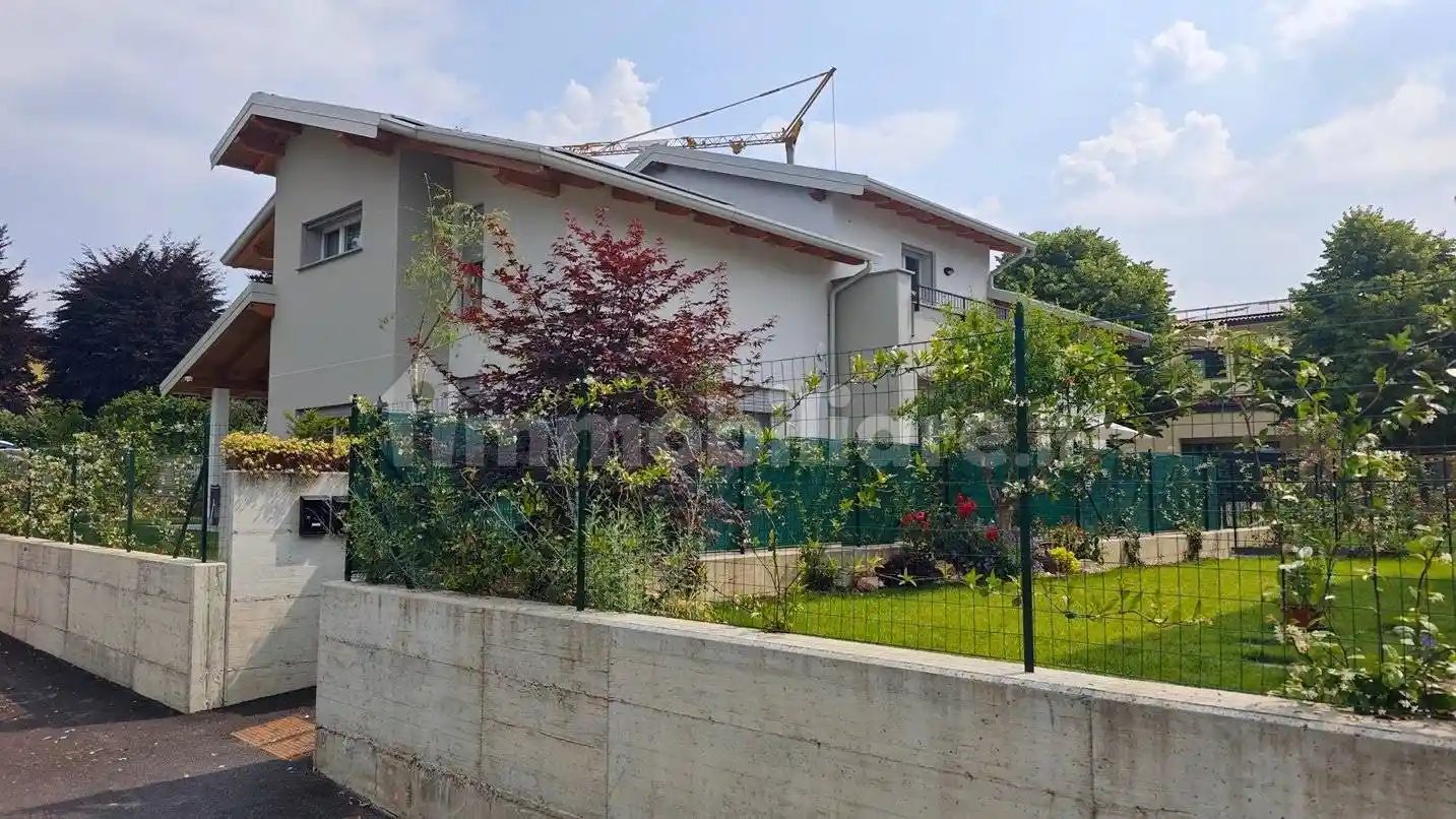 Villetta a schiera in vendita a Appiano Gentile