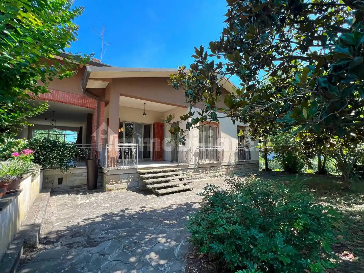 Villa in vendita a Argenta