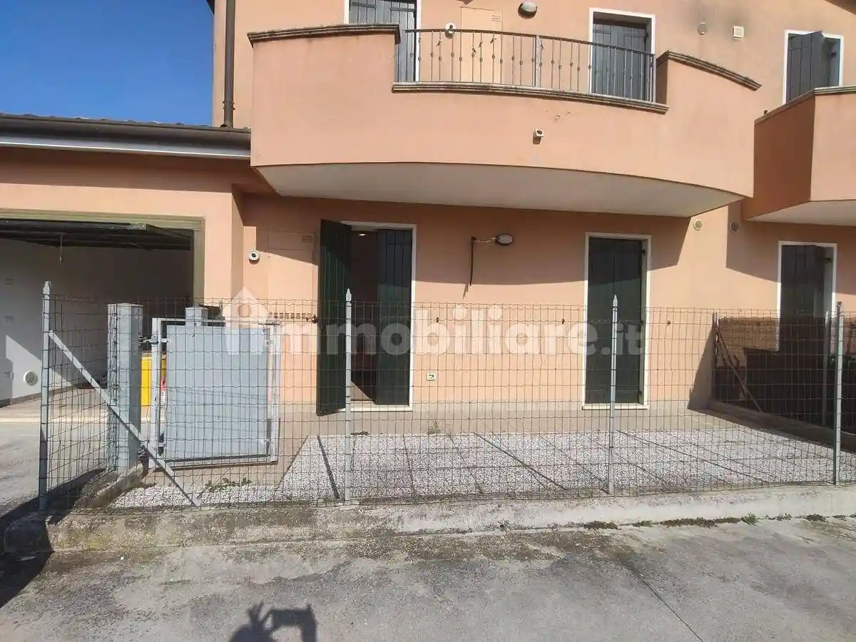Appartamento in vendita a Rosolina