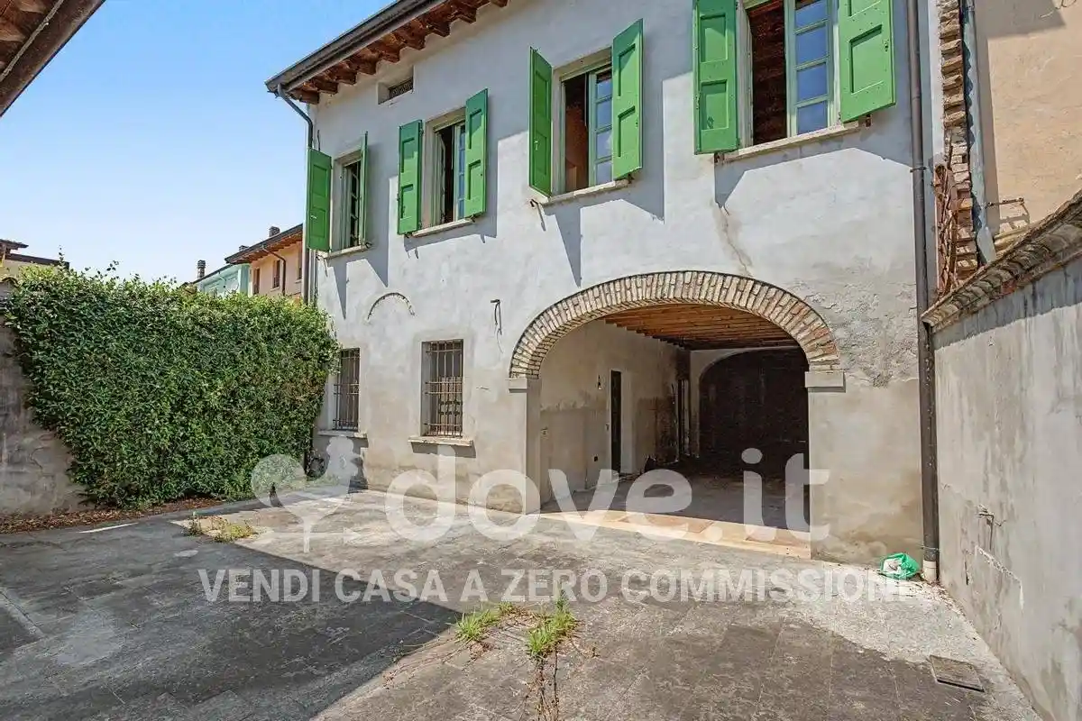 Palazzo - Edificio in vendita a Castel Goffredo