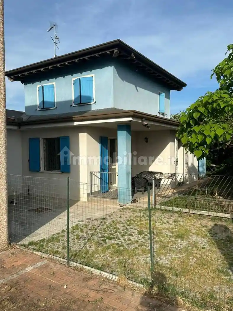 Villa in vendita a Rodigo