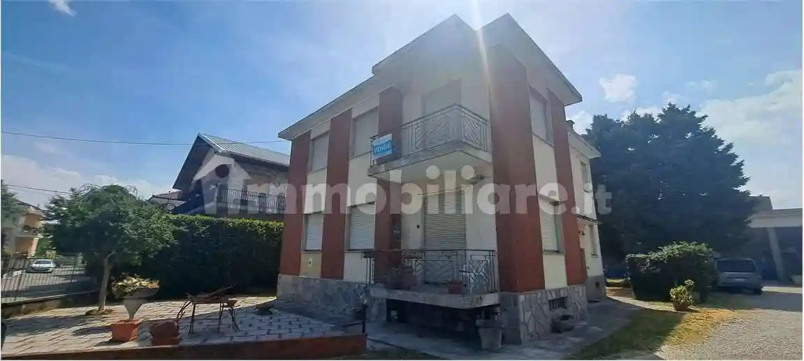 Villa in vendita a Pinerolo