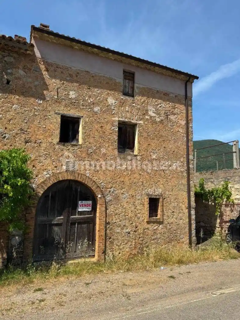 Rustico - Casale in vendita a Fondi