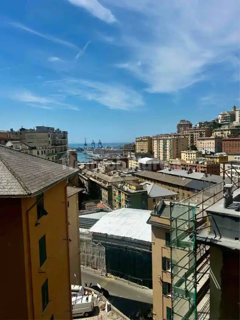 Appartamento in vendita a Genova