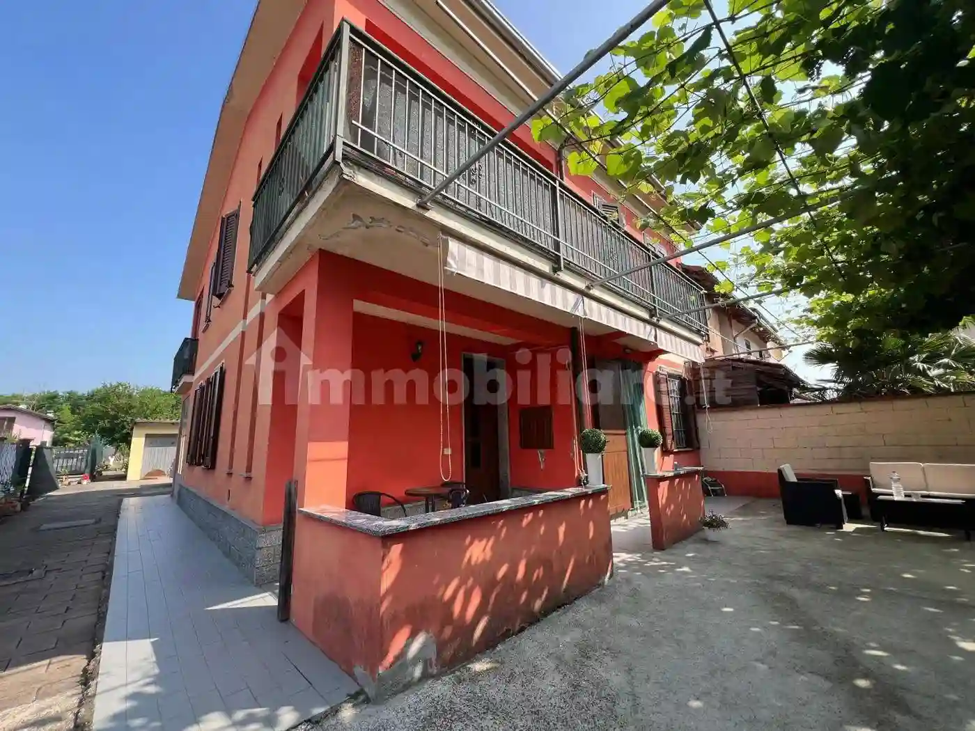 Villa - foto 2